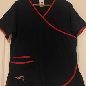 Women’s New England Patriots Scrub top